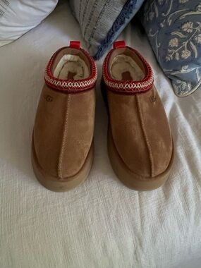 UGG Women’s Brown Suede Slip-On Slippers with Red Trim Size 7